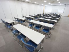 第1+2会議室　スクール形式　48名