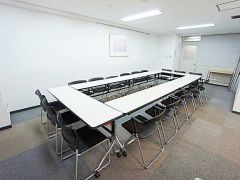 第１会議室　社内ミーティングにも最適 ロの字形式