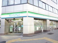 1階コンビニがあり事務文具の調達も便利（室内での飲食は不可）